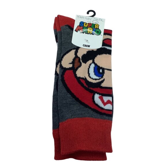 Super Mario Crew Socks By Bioworld Mens Size 10-13 Age 14+ NEW - Picture 3 of 4